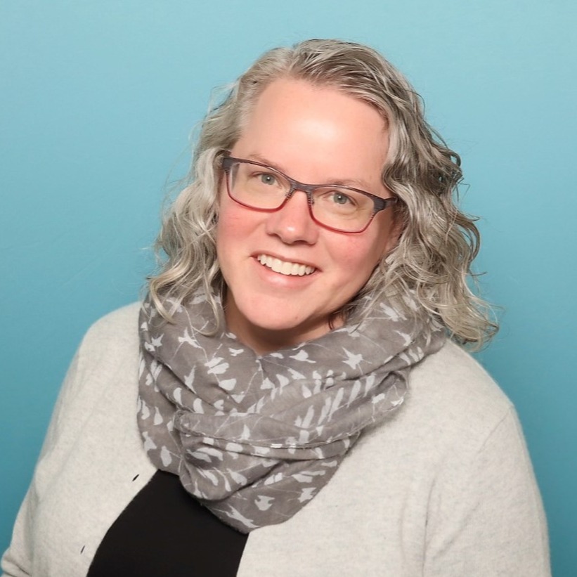BetsyLarson-Headshot